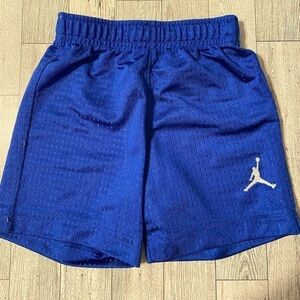 Boys Jordan basketball shorts Size 3T